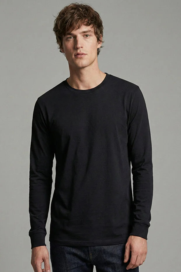 Sıfır Yaka Uzun Kollu Siyah Tişört