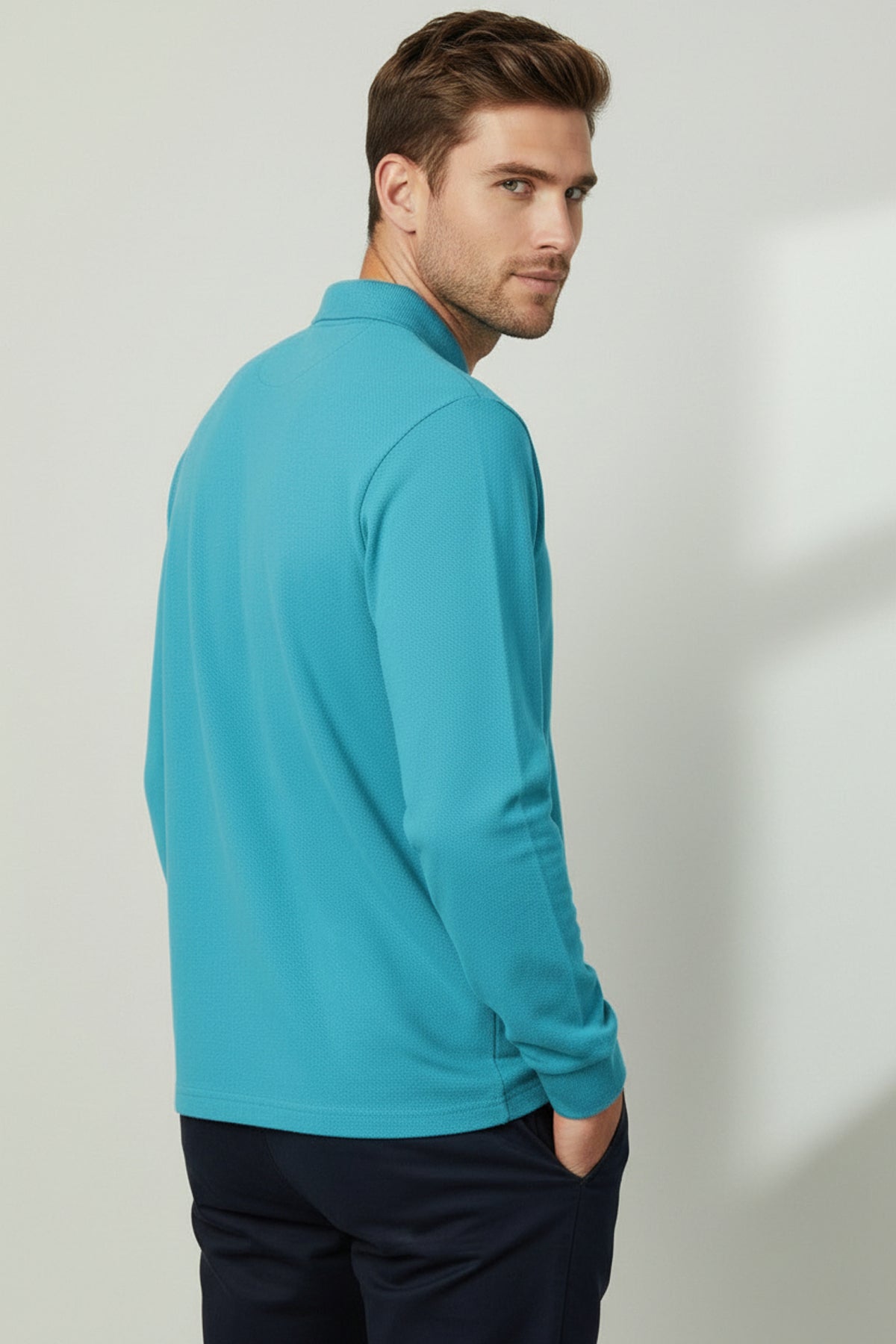 Polo Yaka Uzun Kollu Açık Turkuaz Tişört